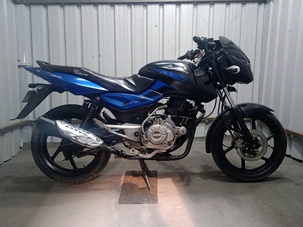 Pulsar 150 shop images 2015