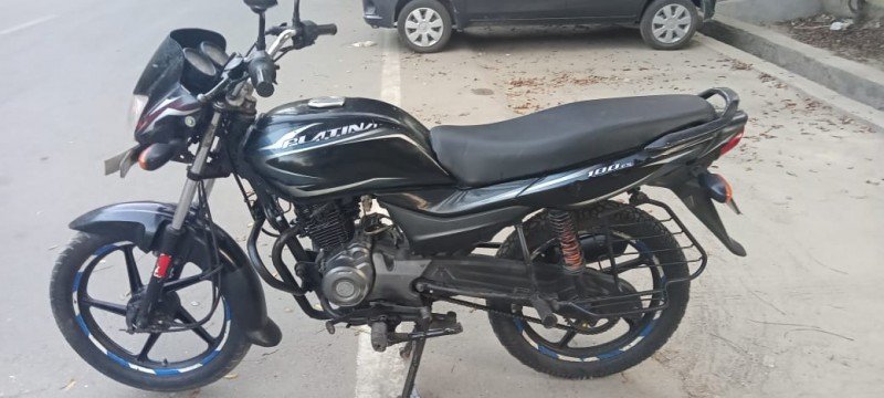 Bajaj platina 2016 model outlet price